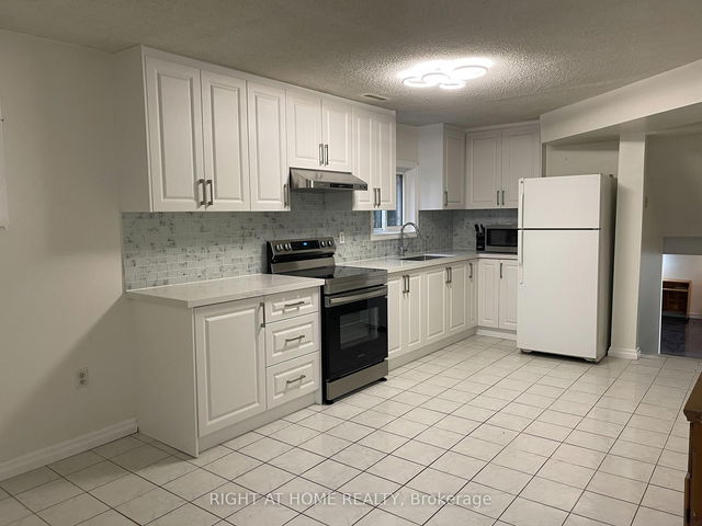 Lower - 4128 Dursley Crescent
