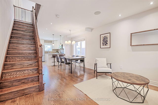 16 Chambers Avenue