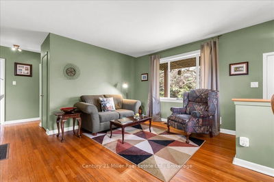 1504 Bridge Rd, Oakville - West image-0-3