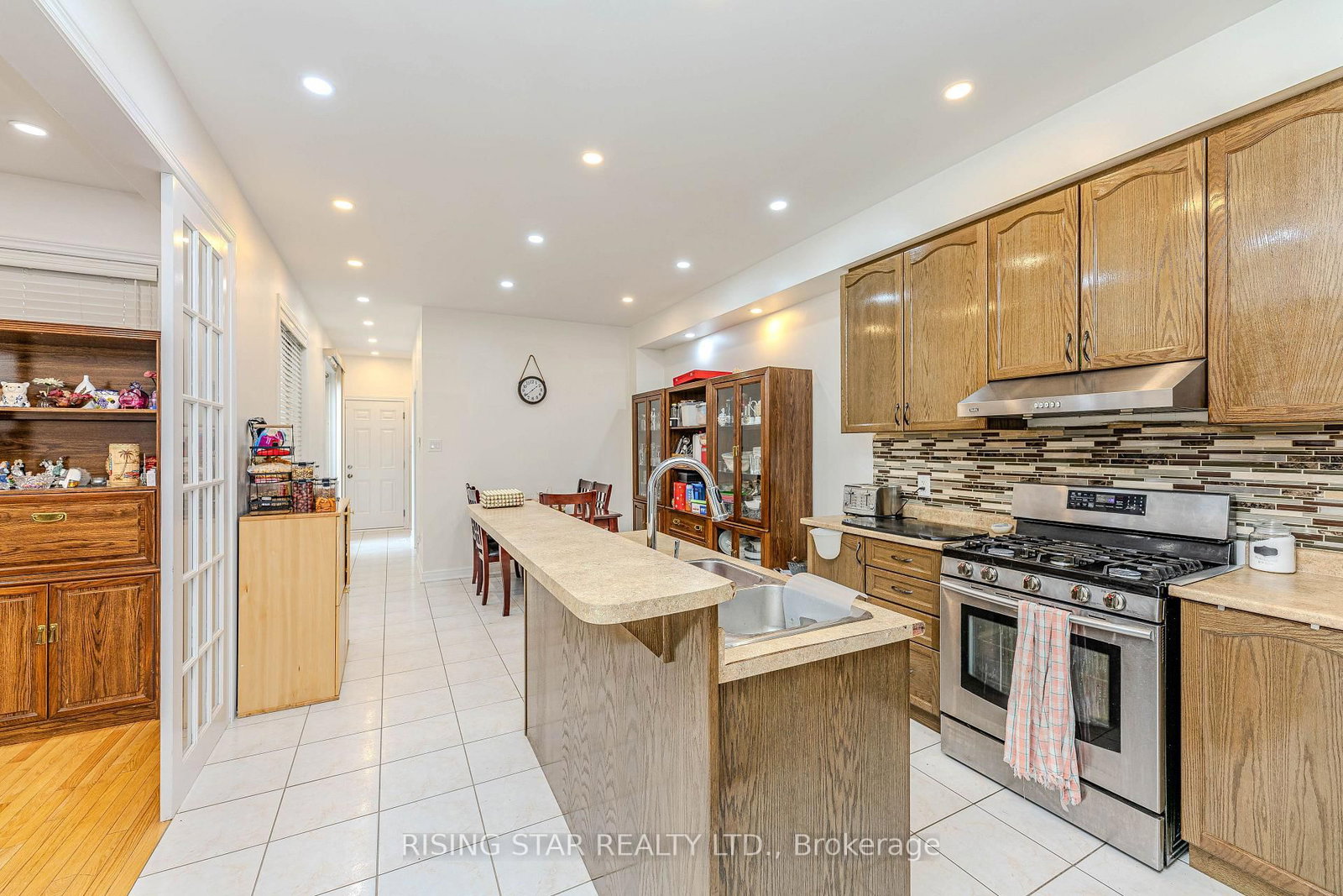 Listing Image 13