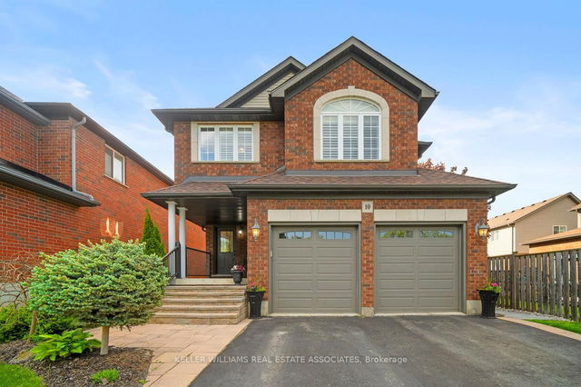 10 Meadowglen Boulevard