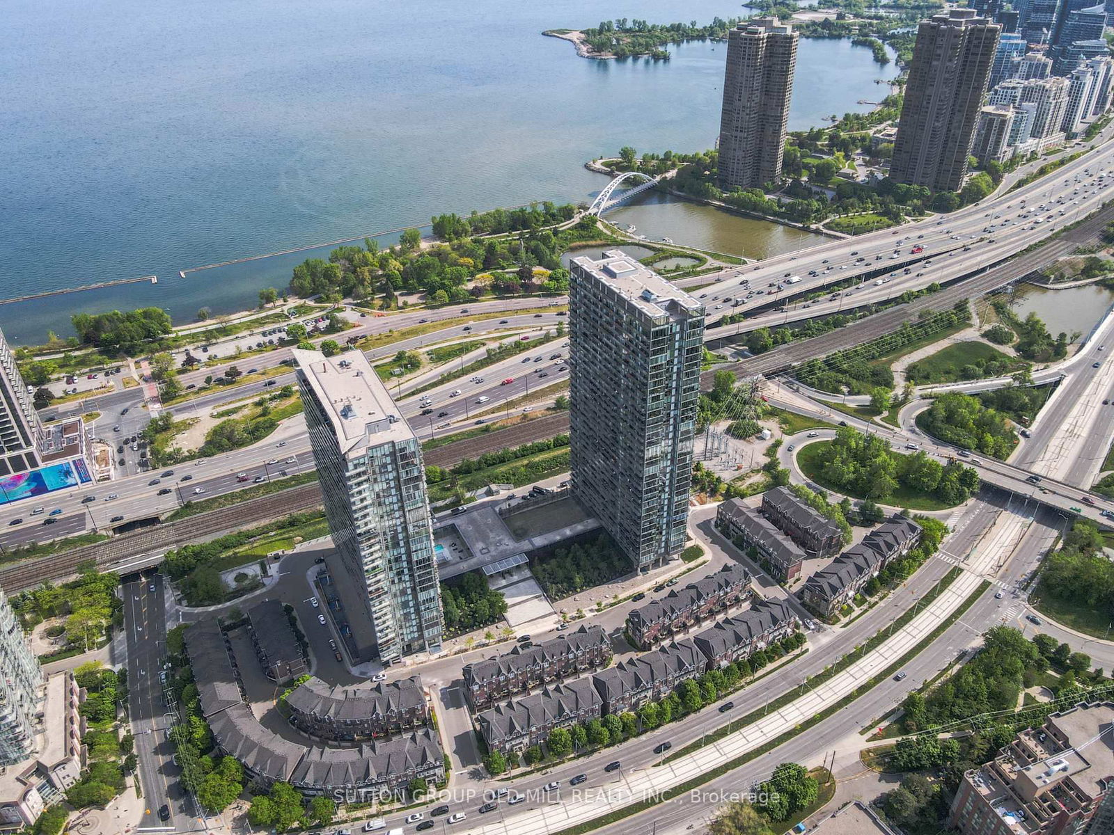 Condo for sale at 1904-105 The Queensway, Toronto, High Park-Swansea, M6S 5B5 - MLS: W12178642