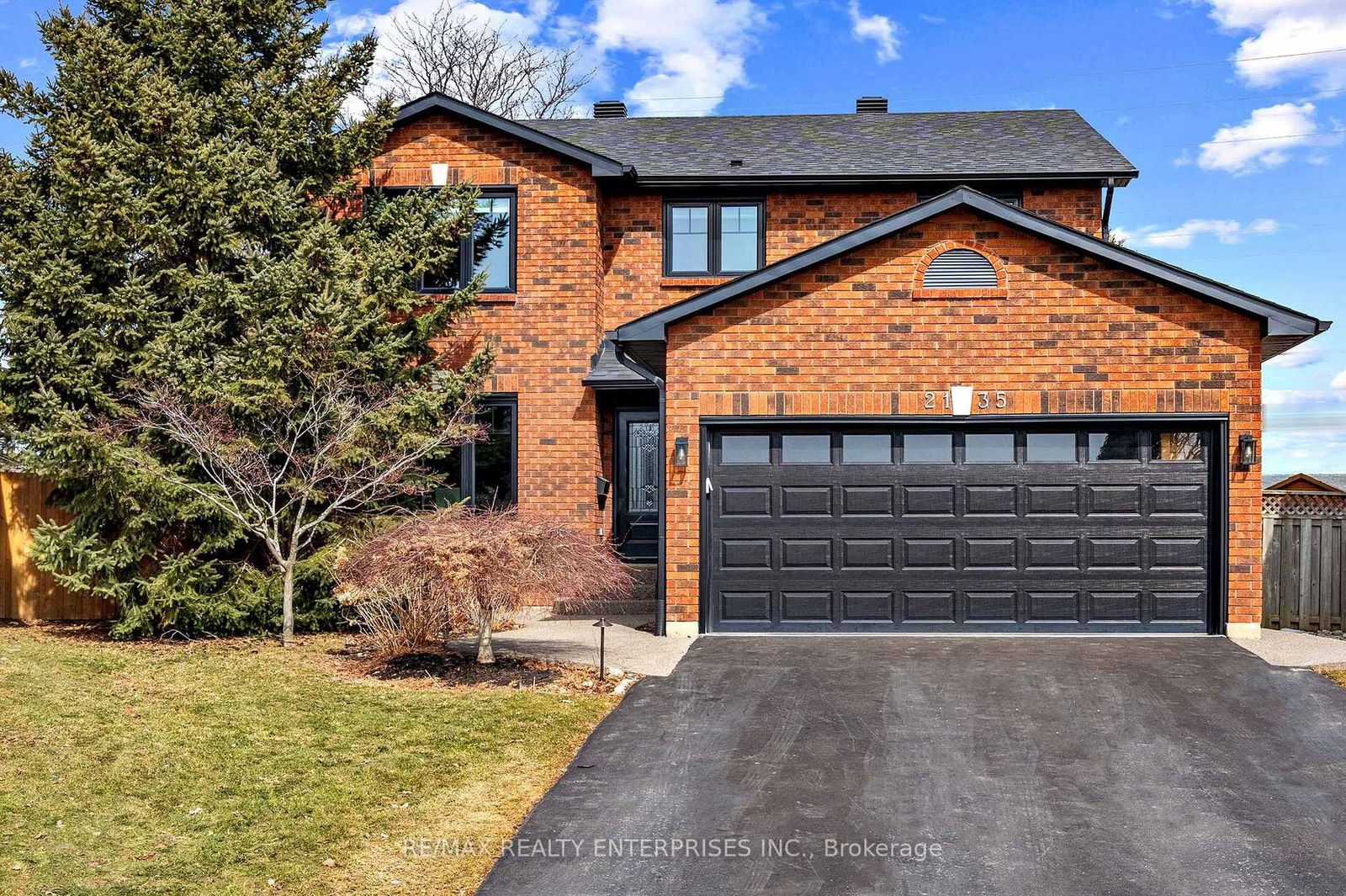 Detached House for sale at 2135 Chrisdon Road, Burlington, Headon, L7M 3S4 - MLS: W12178670