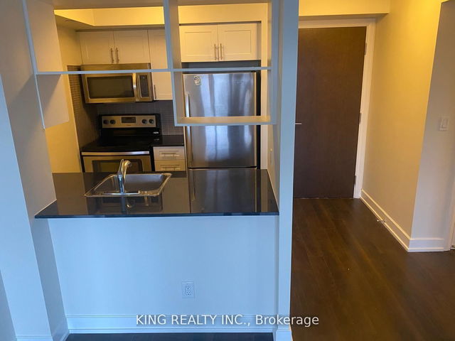 1426 - 2 Eva Road