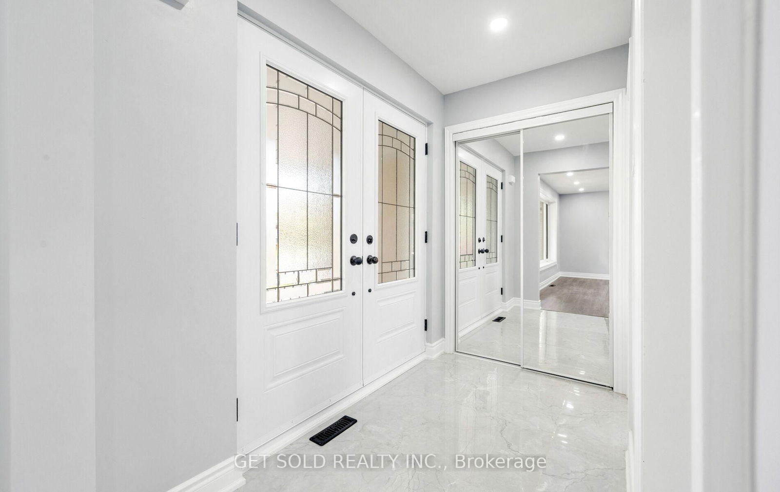 Detached House for sale at 31 Bulbourne Road, Toronto, Mount Olive-Silverstone-Jamestown, M9V 3N5 - MLS: W12178772