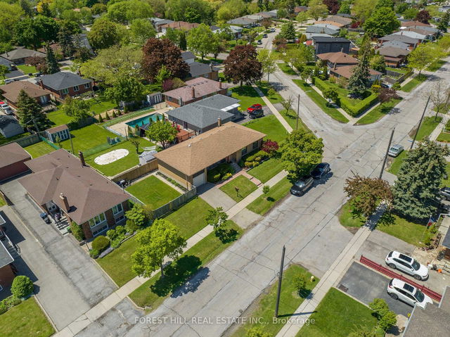 69 Rayside Drive