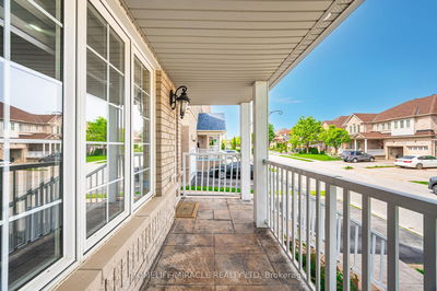 41 Beachpoint Blvd, Brampton - Fletcher's Meadow image-0-4