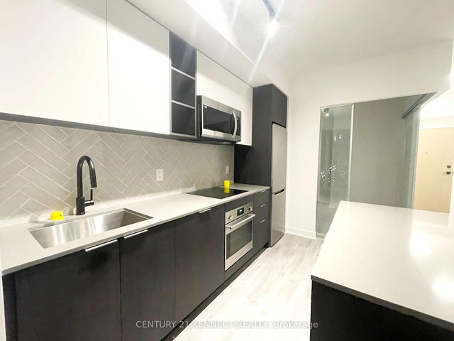 2105 - 36 Zorra Street