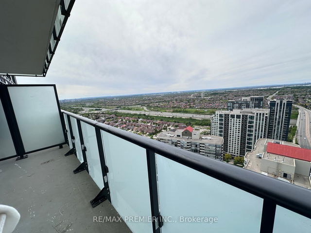 3110 - 430 Square One Drive