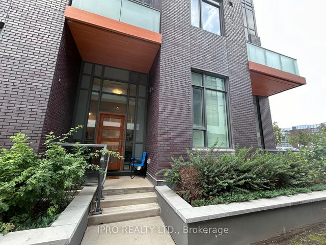 113 - 8 Nahani Way