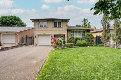 136 CARSBROOKE Rd, Toronto - Etobicoke West Mall