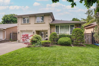 136 CARSBROOKE Rd, Toronto - Etobicoke West Mall image-0-2