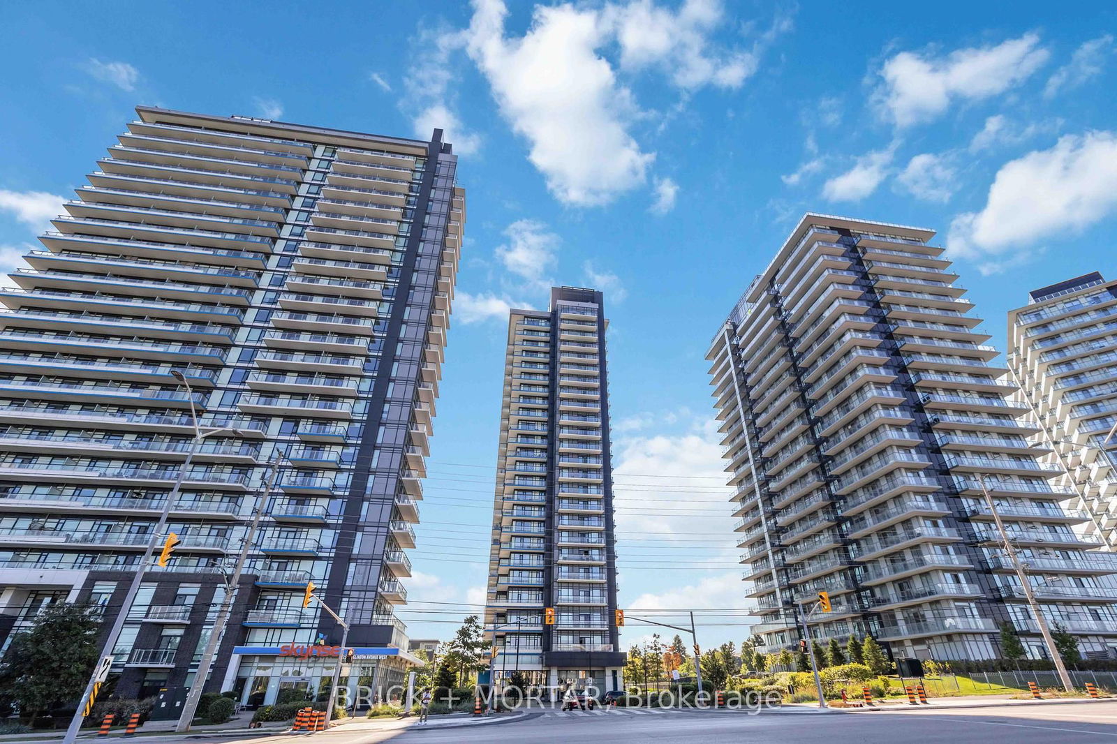 Condo for sale at 811-2560 Eglinton Avenue, Mississauga, Central Erin Mills, L5M 0Y3 - MLS: W12179956
