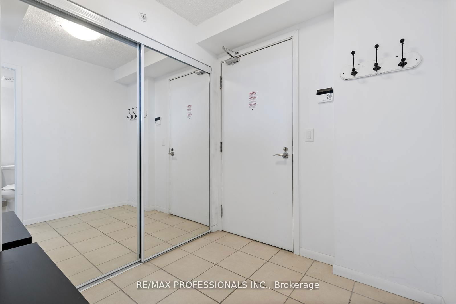 Condo for sale at 1014-800 Lawrence Avenue, Toronto, Yorkdale-Glen Park, M6A 0B1 - MLS: W12180062