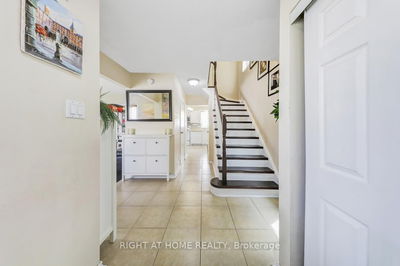 30 Mayberry Crt, Brampton - Central Park image-0-3