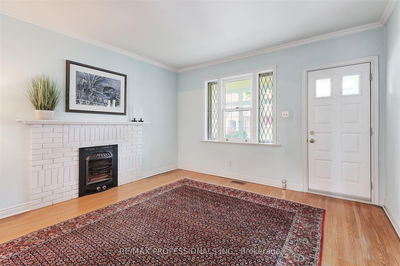 9 Mayfield Ave, Toronto - High Park-Swansea image-0-4