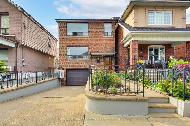 52 Mackay Avenue