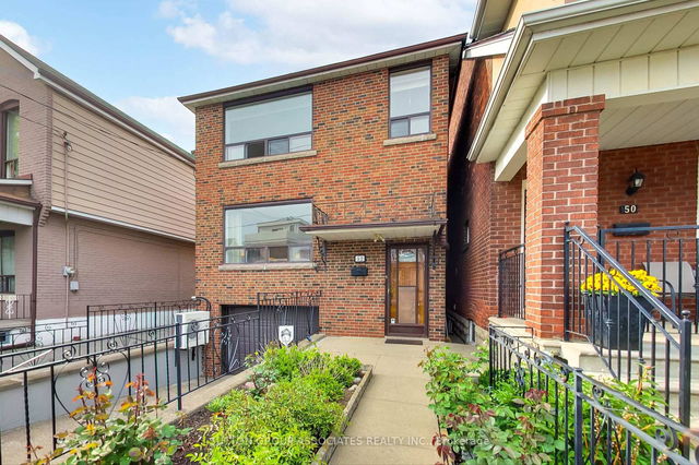 52 Mackay Avenue