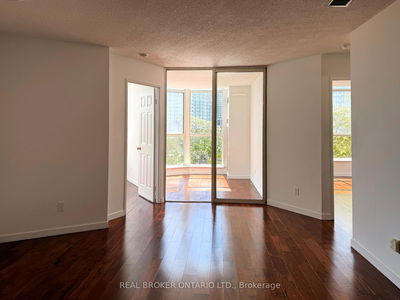 Unit 608 — 20 Southport St, Toronto - High Park-Swansea image-0-2