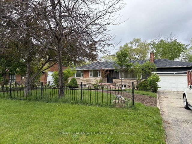 2429 Hensall Street