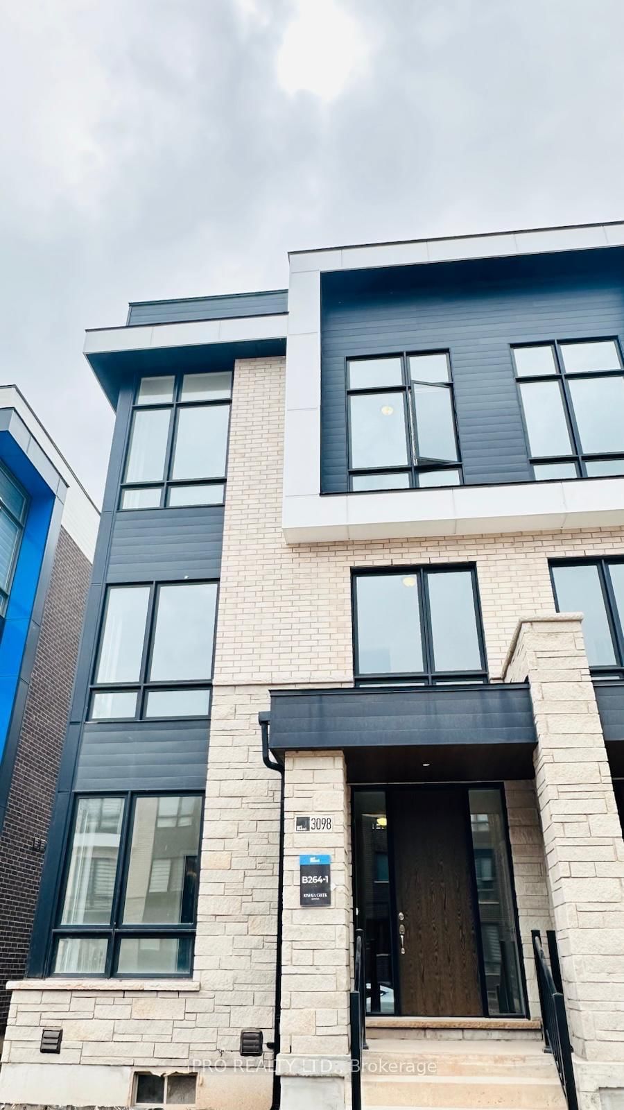 Townhouse for lease at 3098 Meadowridge Drive, Oakville, Joshua Meadows, L6H 7Z1 - MLS: W12180530