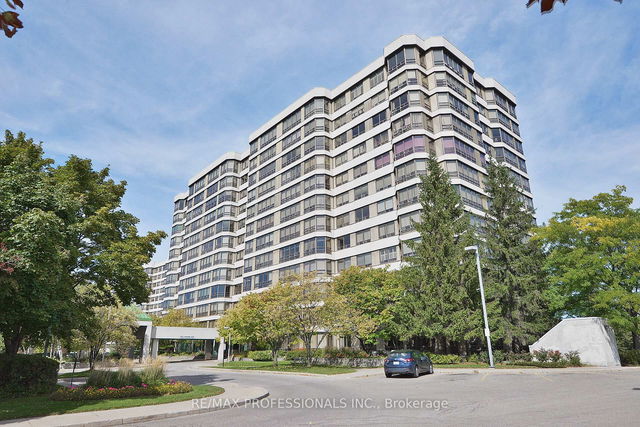 401 - 320 Mill Street