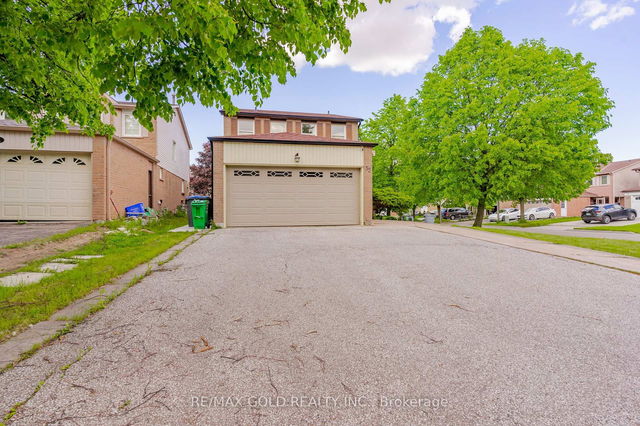 32 Myrtle Court