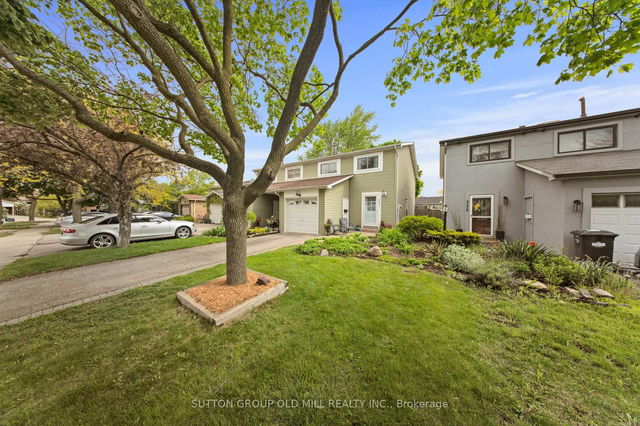 3566 Woodhurst Crescent