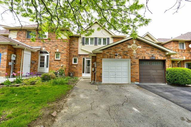 2748 Lindholm Crescent