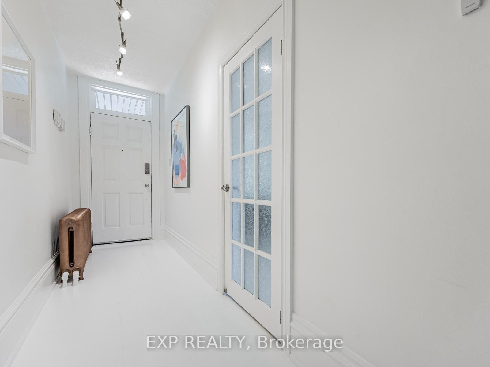 Detached House for sale at 230 Campbell Avenue, Toronto, Dovercourt-Wallace Emerson-Junction, M6P 3V4 - MLS: W12181388