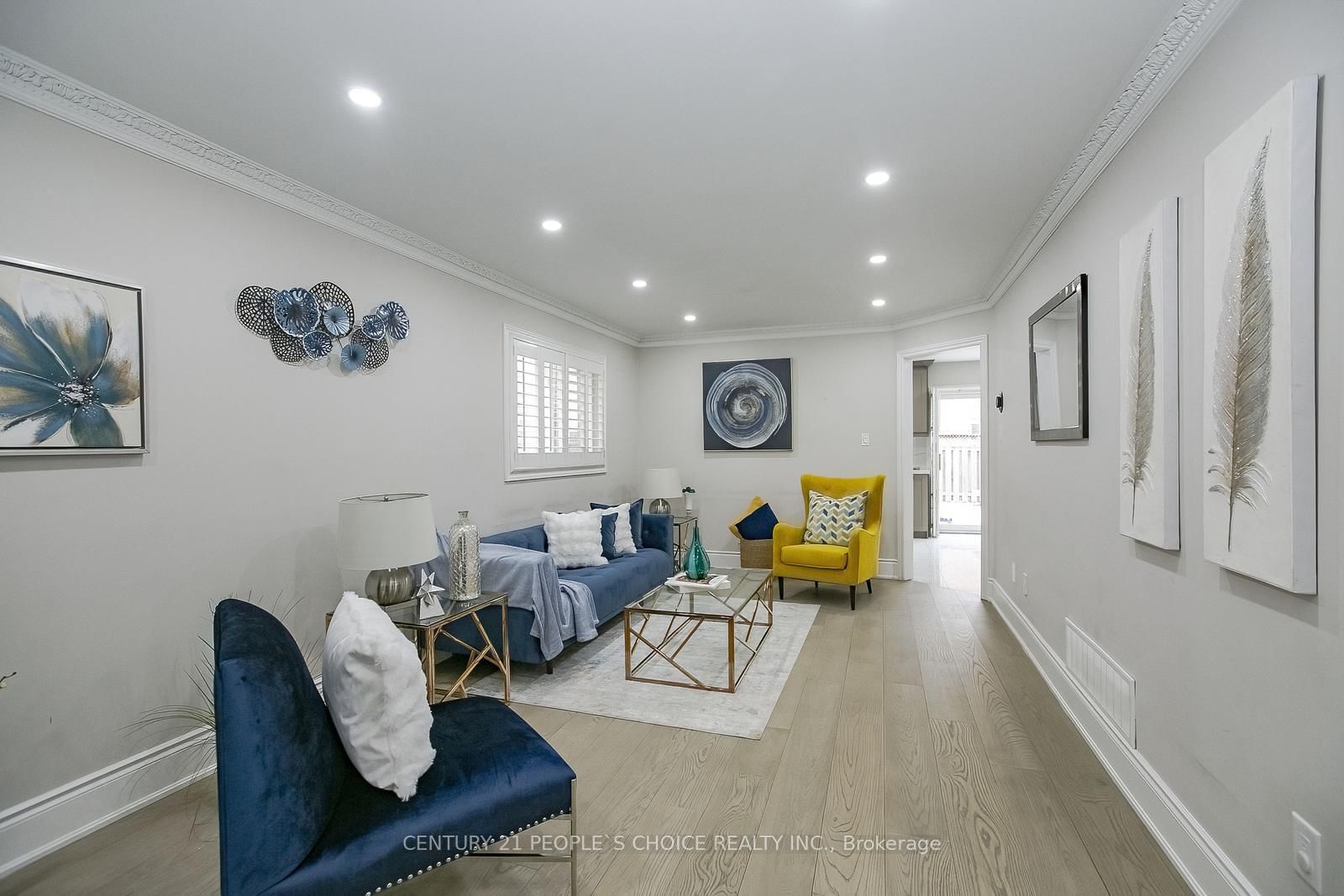 Listing Image 7