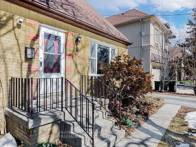 6 Westglen Crescent