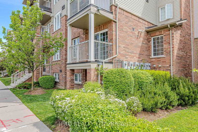 Unit 5 — 149 Isaac Devins Blvd, Toronto - Humberlea-Pelmo Park W5 image-0-3