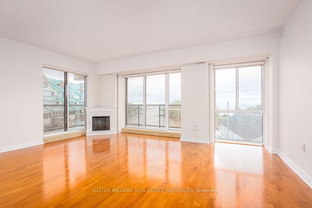 315 - 102 Bronte Road