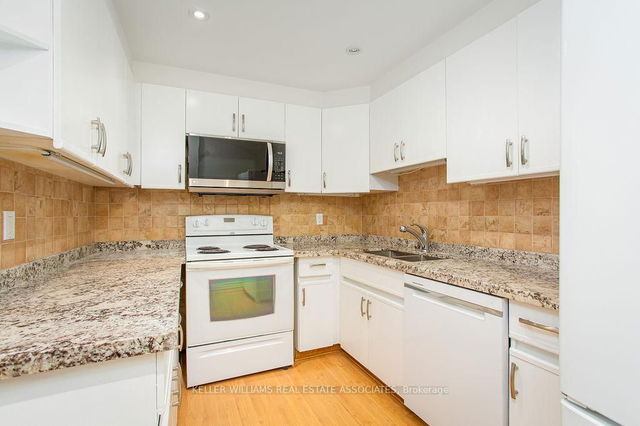315 - 102 Bronte Road