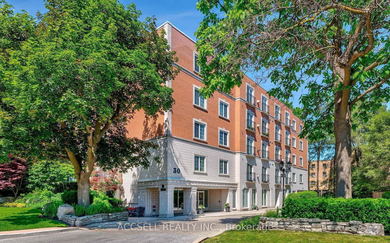 Condo for sale at 304-30 Anglesey Boulevard, Toronto, Edenbridge-Humber Valley, M9A 3B5 - MLS: W12182319