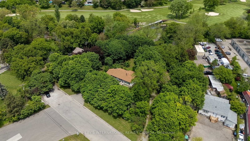 3073 Southcreek Rd, Mississauga, L4X 2E9 | Image 2