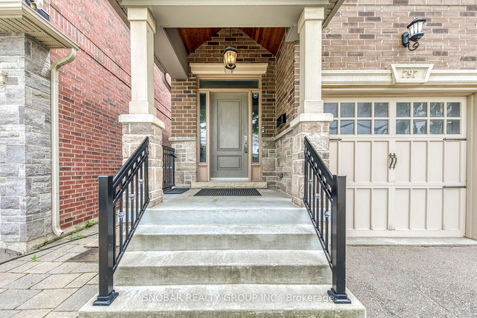 Detached House for sale at 797 Oxford Street, Toronto, Mimico, M8Z 1L5 - MLS: W12182702