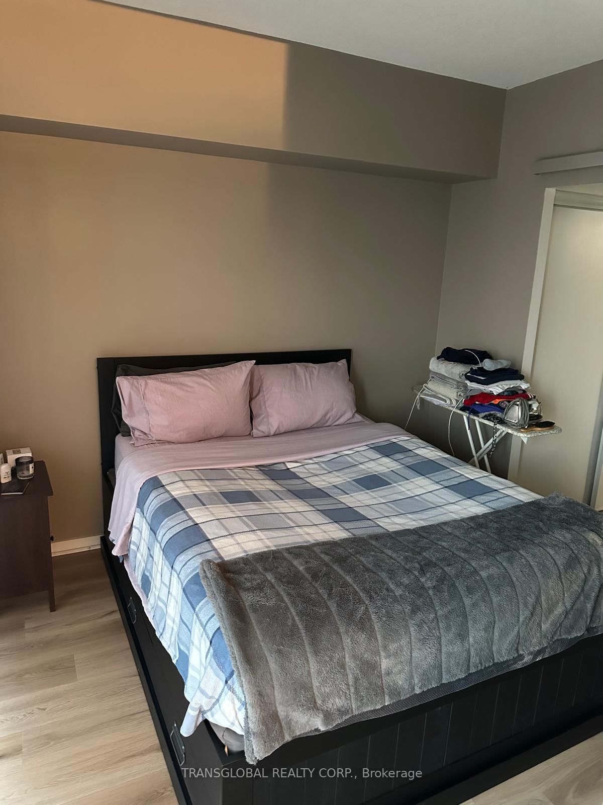 Condo for sale at 1703-103 The Queens Way, Toronto, High Park-Swansea, M6S 5B3 - MLS: W12182934