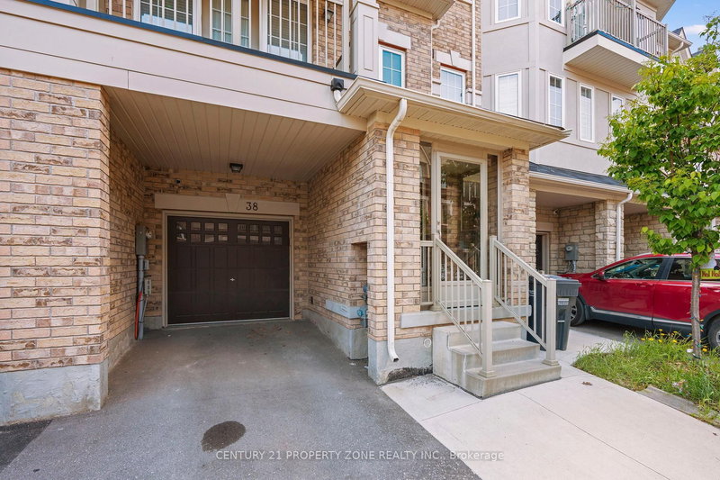 38 Miami Grve, Brampton, L6Z 0H7 | Image 3