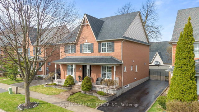7174 Upton Crescent