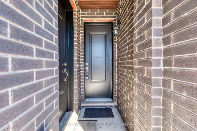 Upper - 1 - 1774A Lawrence Avenue