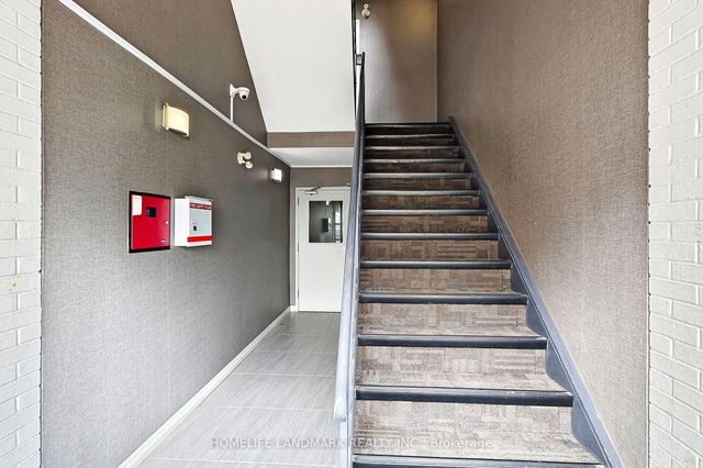 823 - 1450 Glen Abbey Gate
