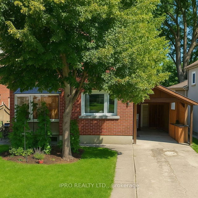 8 Daniels Street
