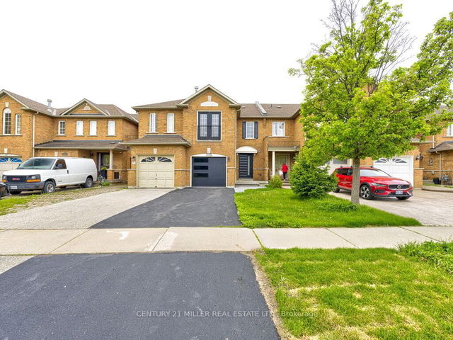 373 Ravineview Way