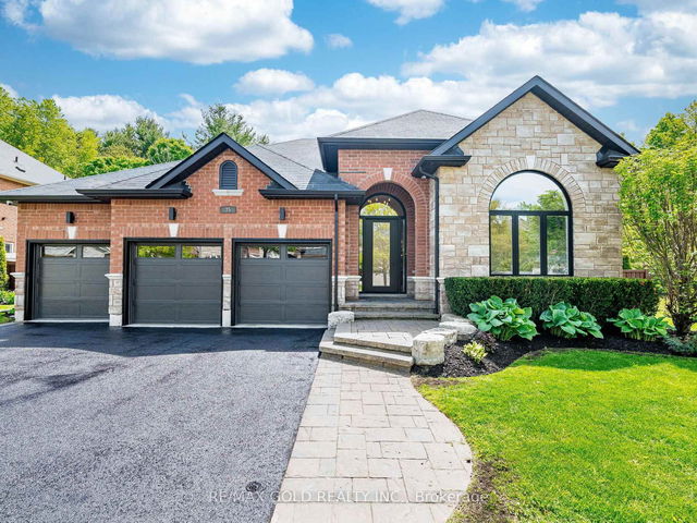 35 Borland Crescent