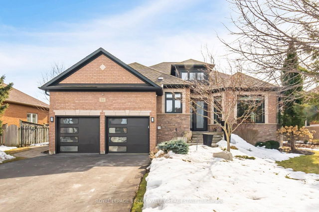 32 Pinebrook Circle