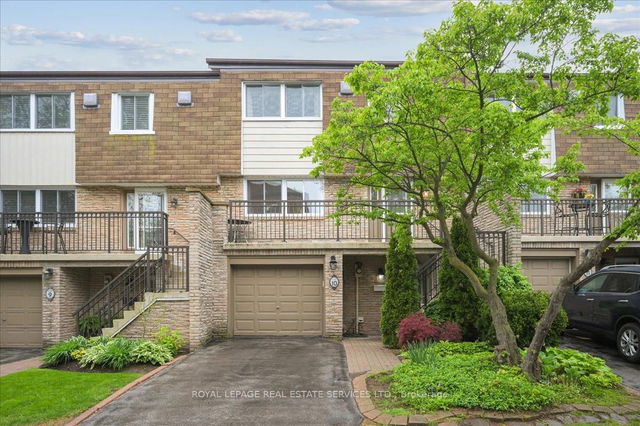 10 - 2120 Marine Drive