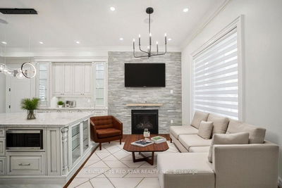 164 Elmhurst Dr, Toronto - Rexdale-Kipling image-0-4
