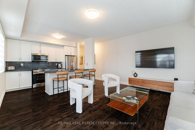 305 - 5705 Long Valley Road